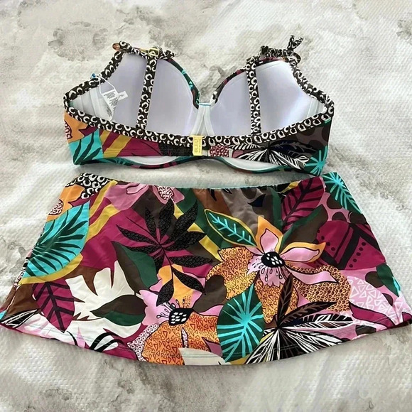 Bleu Rod Beattie Run Wild Contour Bikini Top And Skirted Bottom - Picture 10 of 14
